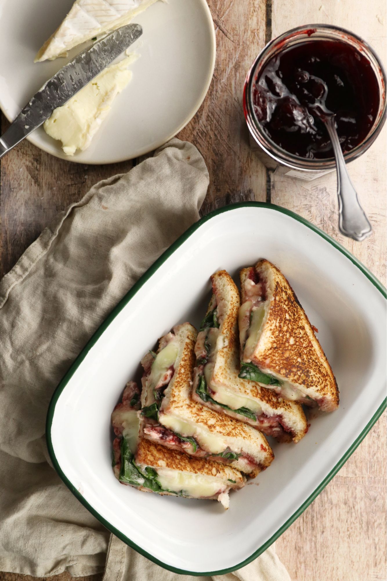 How To Eat Brie Cheese 7 Different Ways